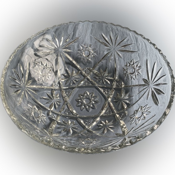 Clear Glass Decorative Bowl laser cut design 10" diameter 4" tall Vintage - Picture 2 of 6